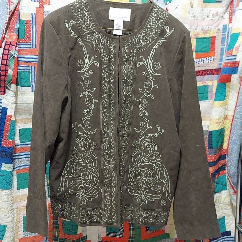 Susan Graver Style jacket size Medium NWT (InvW207)